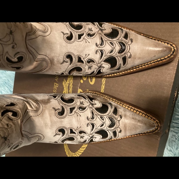 Women’s boots - Picture 4 of 7